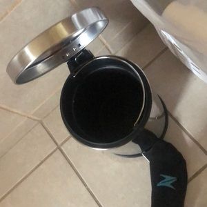 Waste can (bathroom)